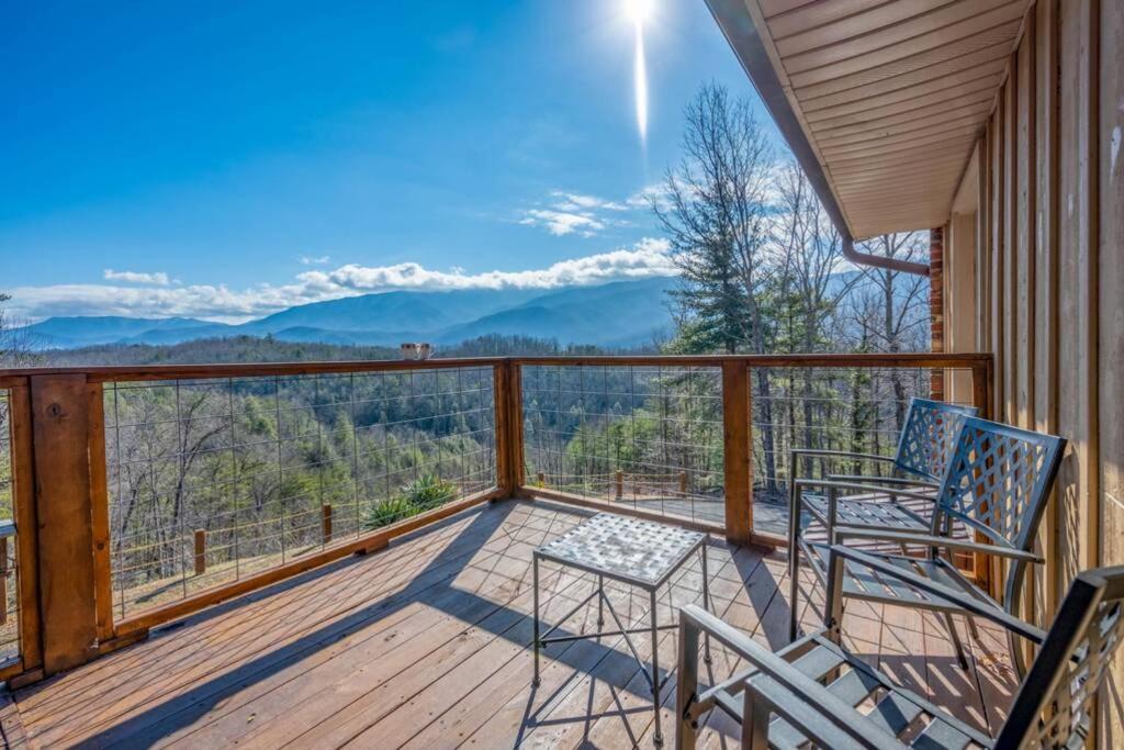 Happy Trails - Cobbly Nob Resort Home Gatlinburg Ngoại thất bức ảnh